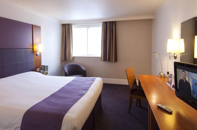 Premier Inn Edinburgh A1 - Newcraighall Exterior photo